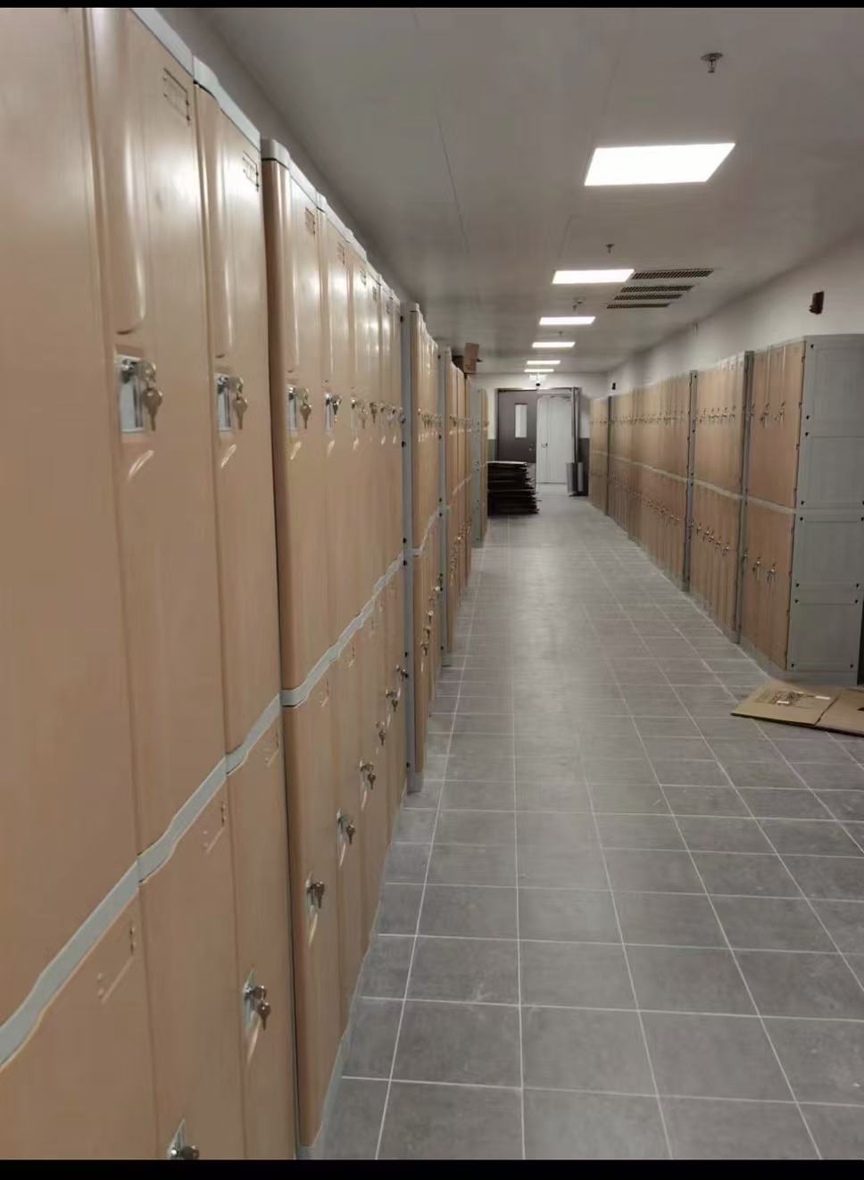 ABS儲物櫃大型安裝 機構走廊儲物櫃