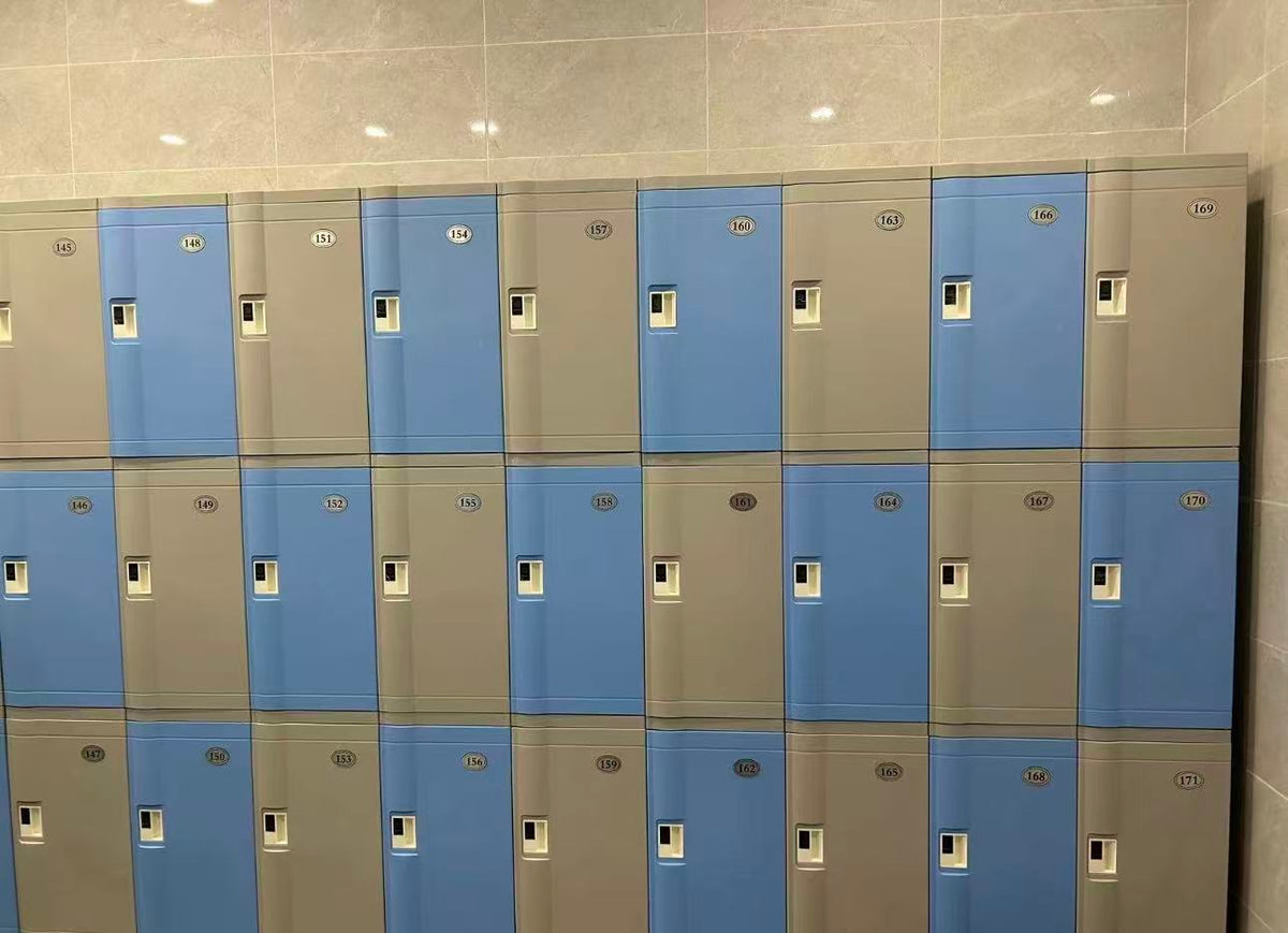 ABS儲物櫃安裝實景 泳池更衣室儲物櫃